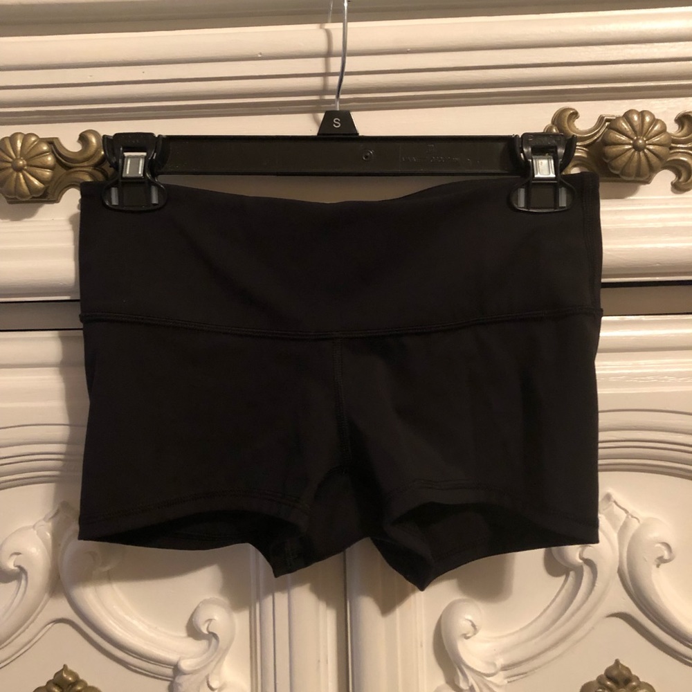 Black Lululemon shorts size 4
